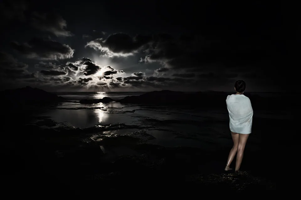 Atmosphere / concept — photograph by Asaf Amran